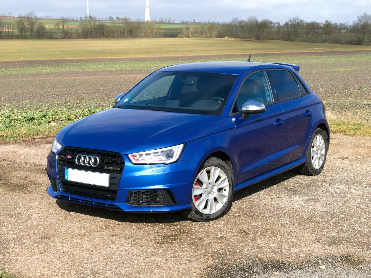 Audi S1