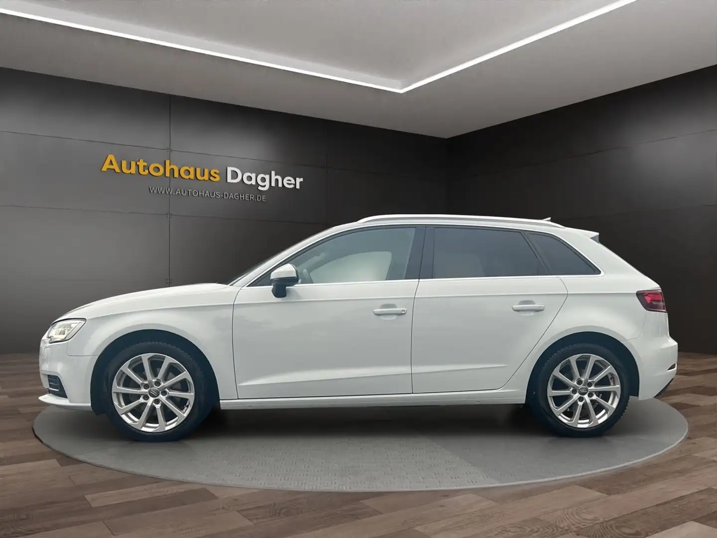 Audi A3 Sportback design Klimaautomatik Navi Leder Weiß - 2