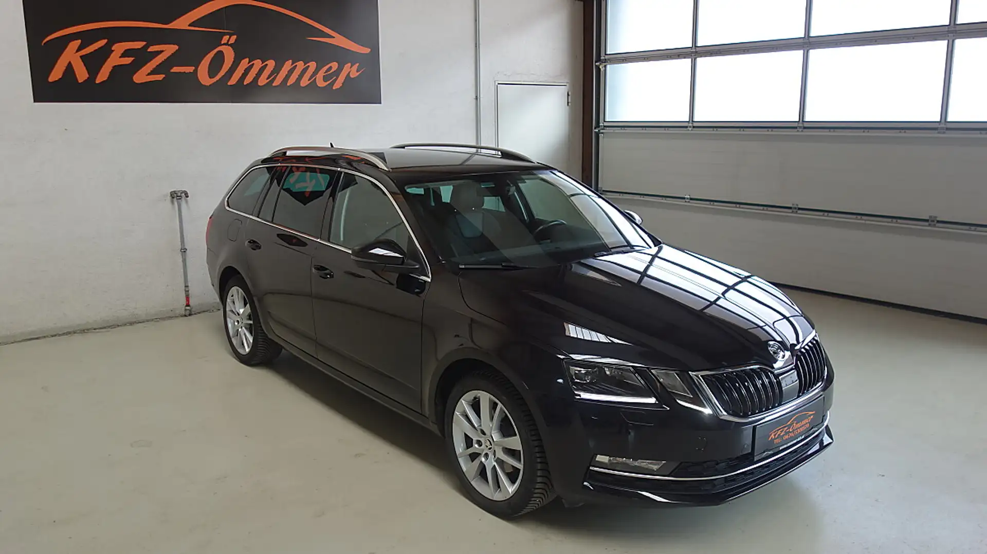 Skoda Octavia Combi 1,6 TDI Style,Voll LED,Virtual,AHK,Kamera... Schwarz - 2