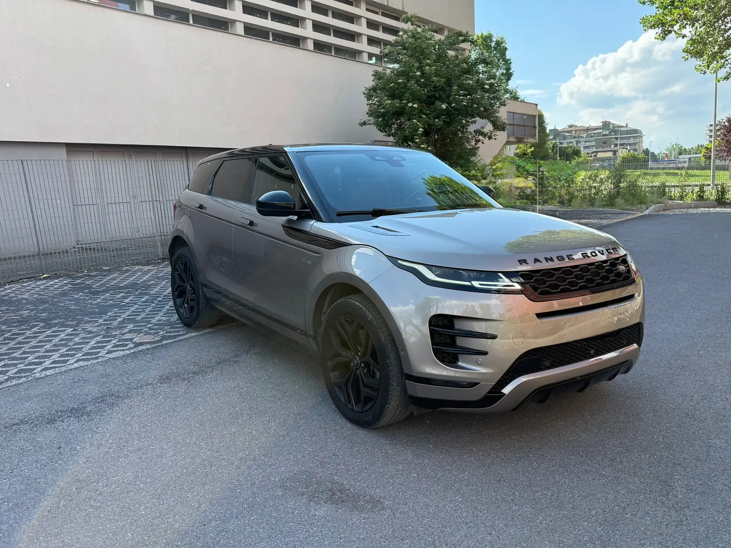 Land Rover Range Rover Evoque RR Evoque 2.0 i4 mhev R-Dynamic SE awd 200cv auto brončana - 1