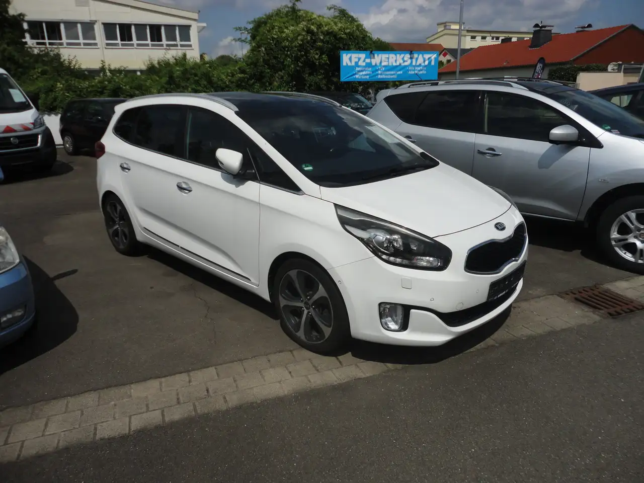 Kia Carens