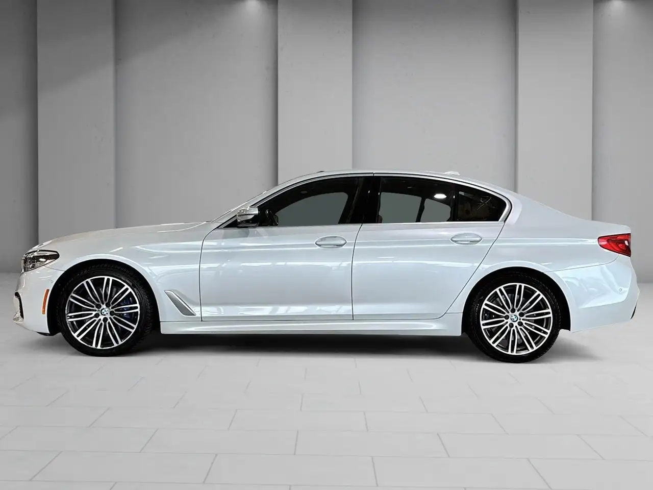 BMW 5 Series fotografie BMW 5 Series