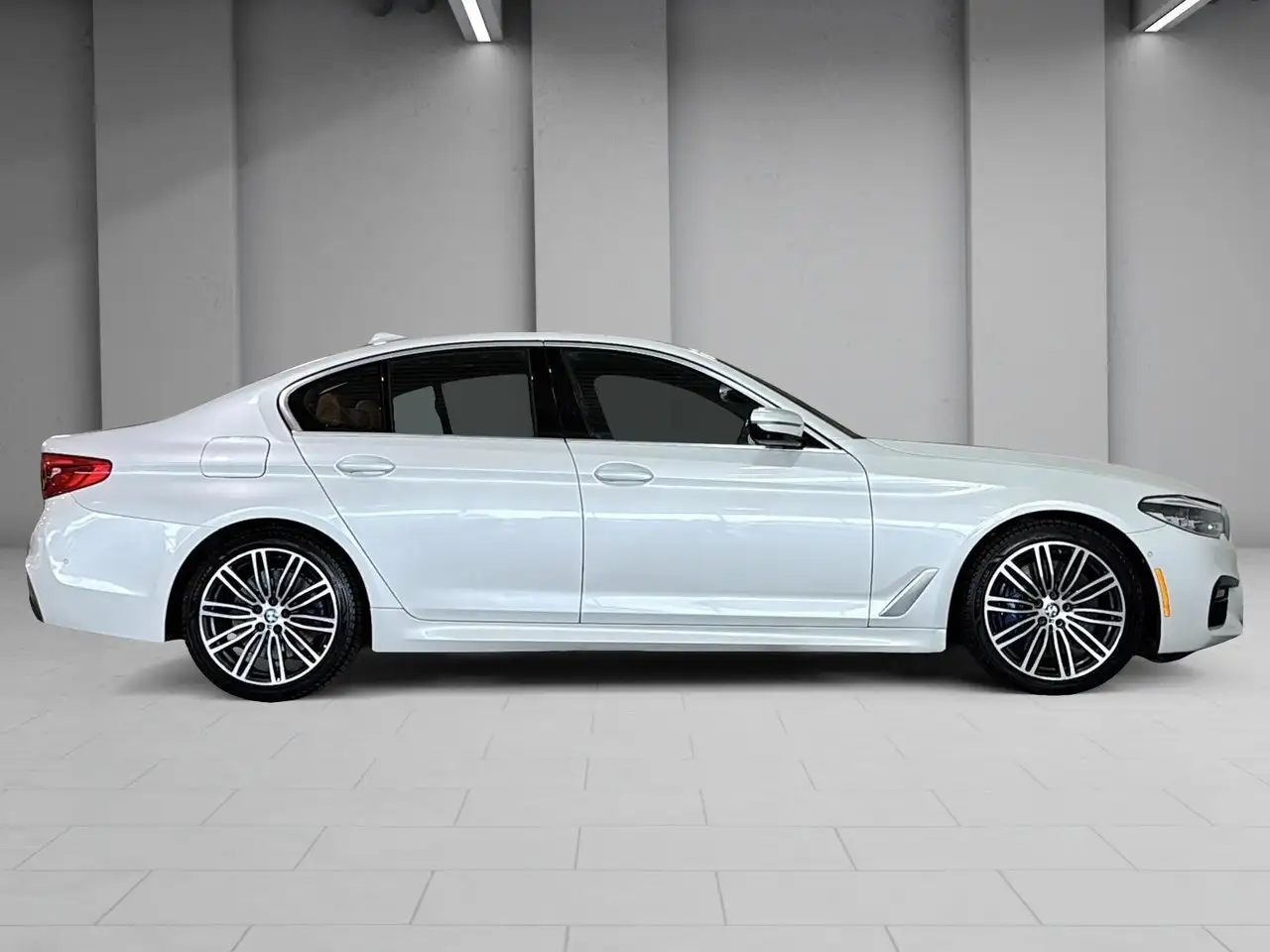 BMW 5 Series fotografie BMW 5 Series