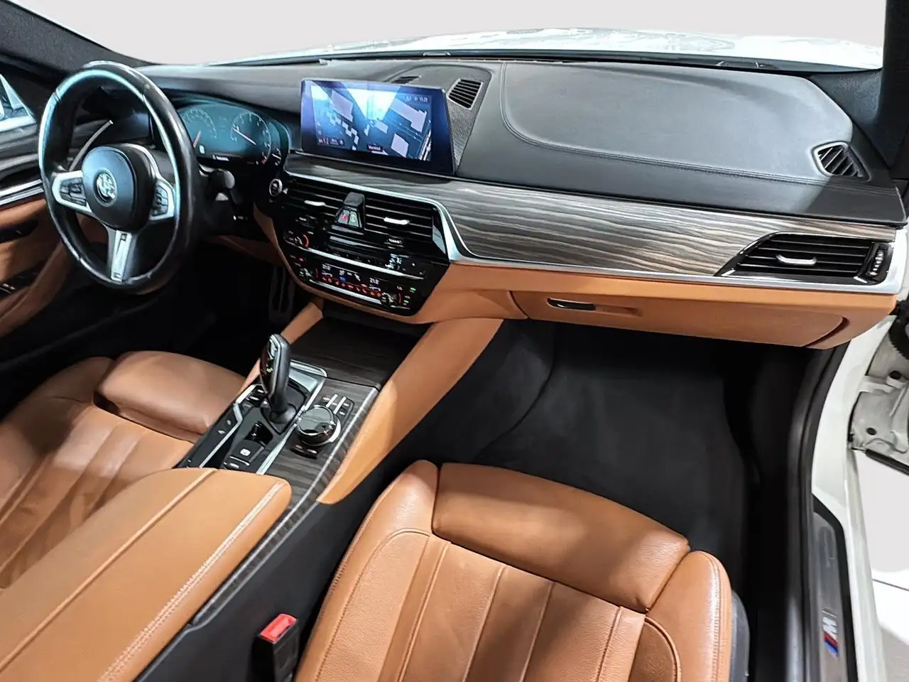 BMW 5 Series fotografie BMW 5 Series