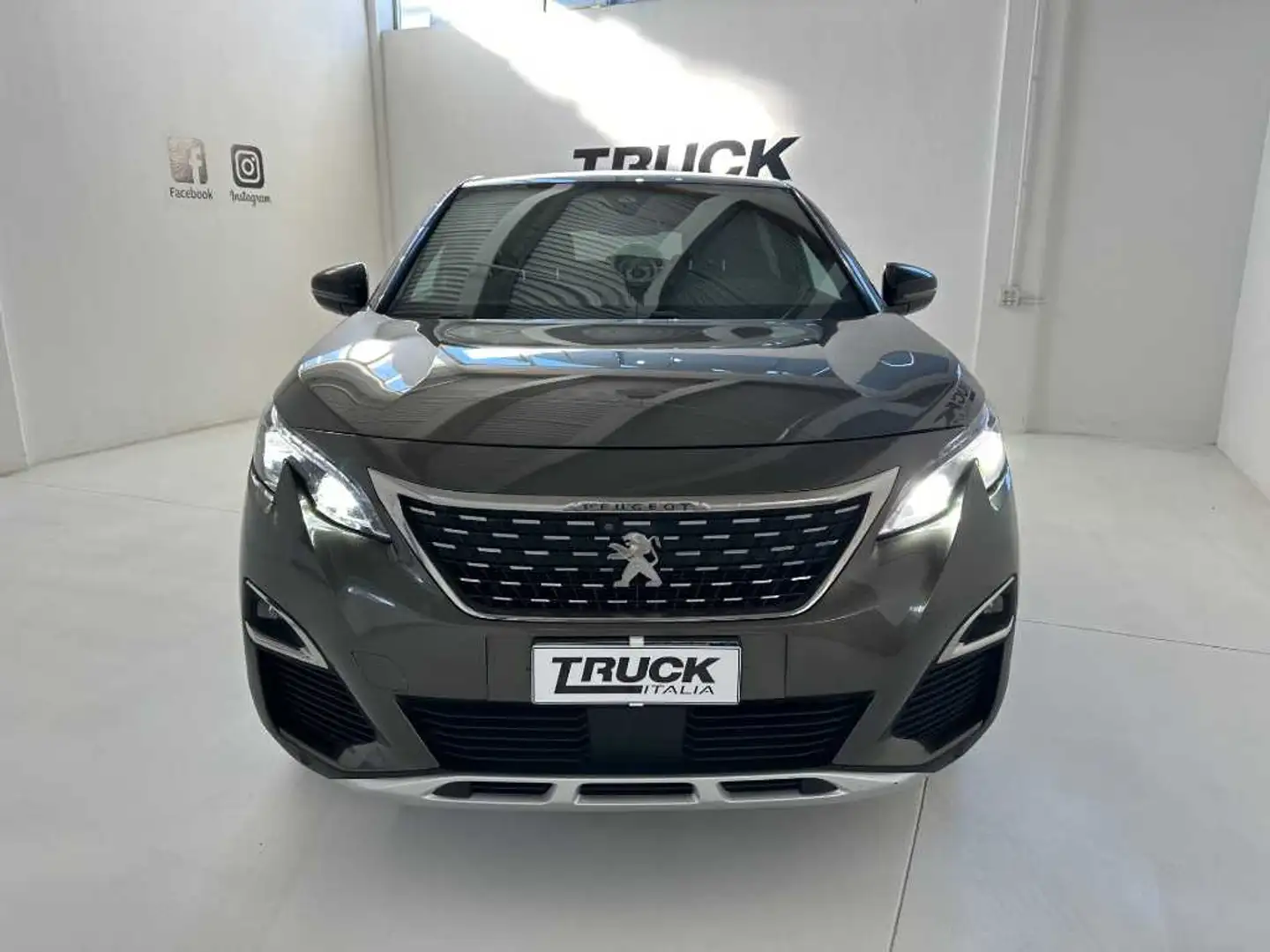 Peugeot 3008 II 2016 - 3008 2.0 bluehdi GT Line s&s 150cv Brons - 1