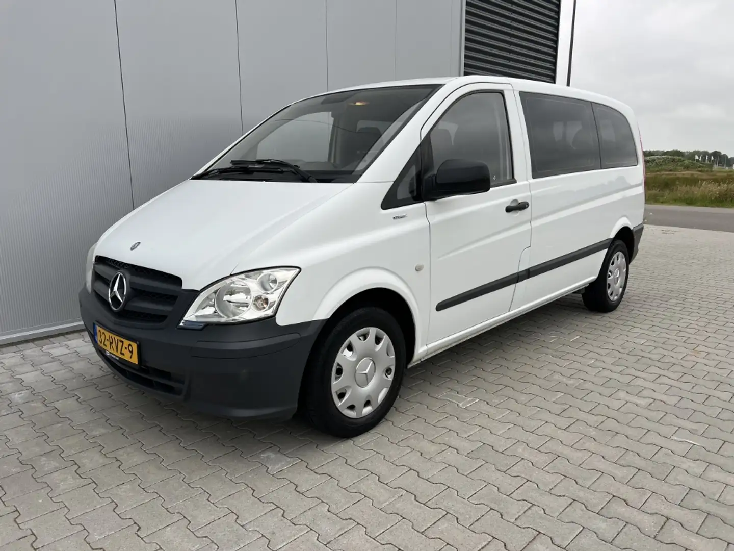 Mercedes-Benz Vito 110 CDI 9 persoons Weiß - 1