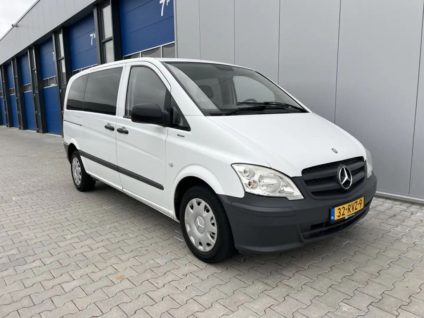 Mercedes-Benz Vito 110 CDI 9 persoons Weiß - 2