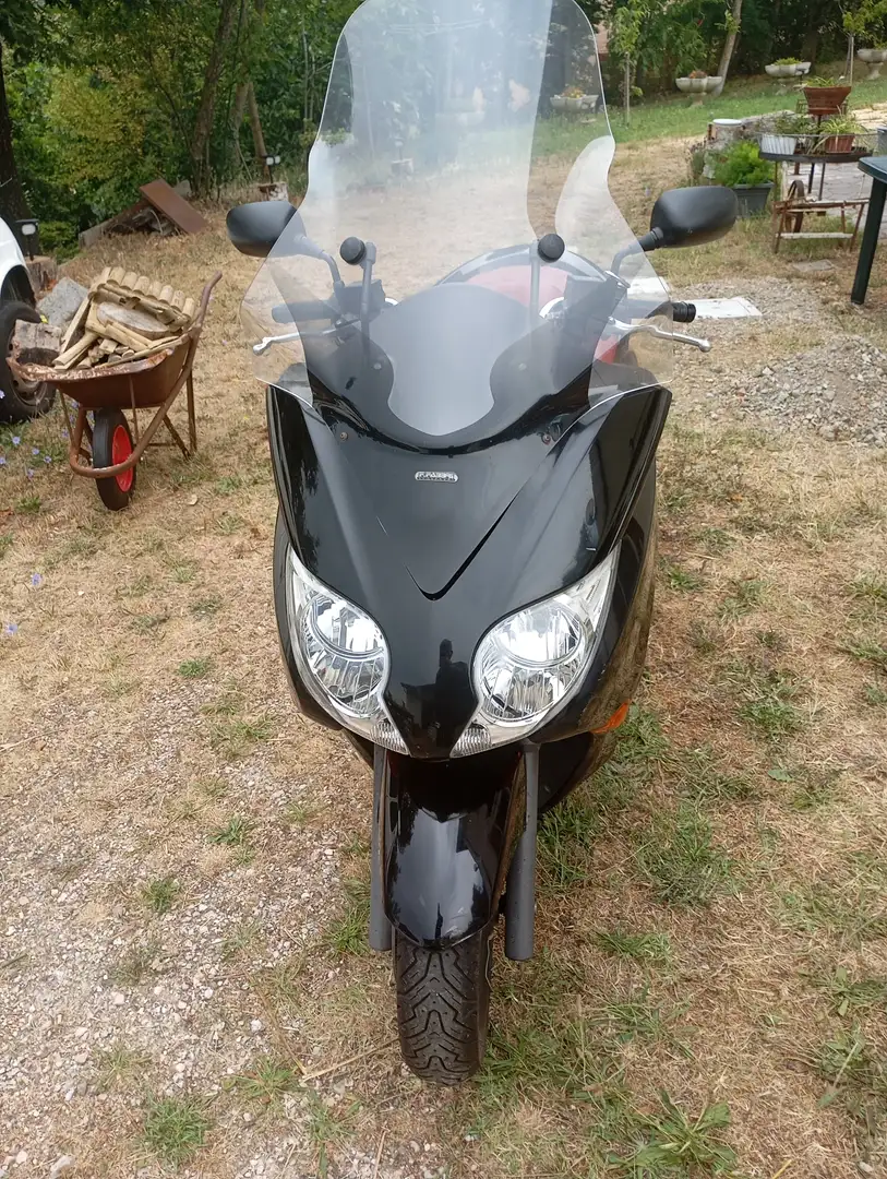Honda Forza 250 Black - 1