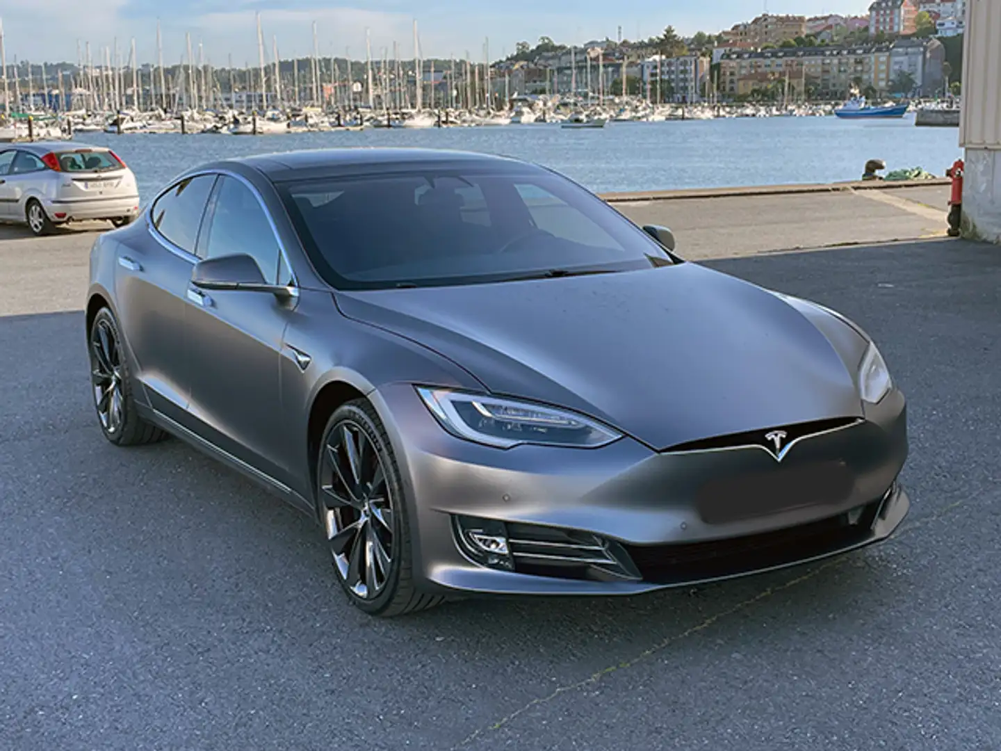 Tesla Model S Berlina Automático de 5 Puertas Gris - 1