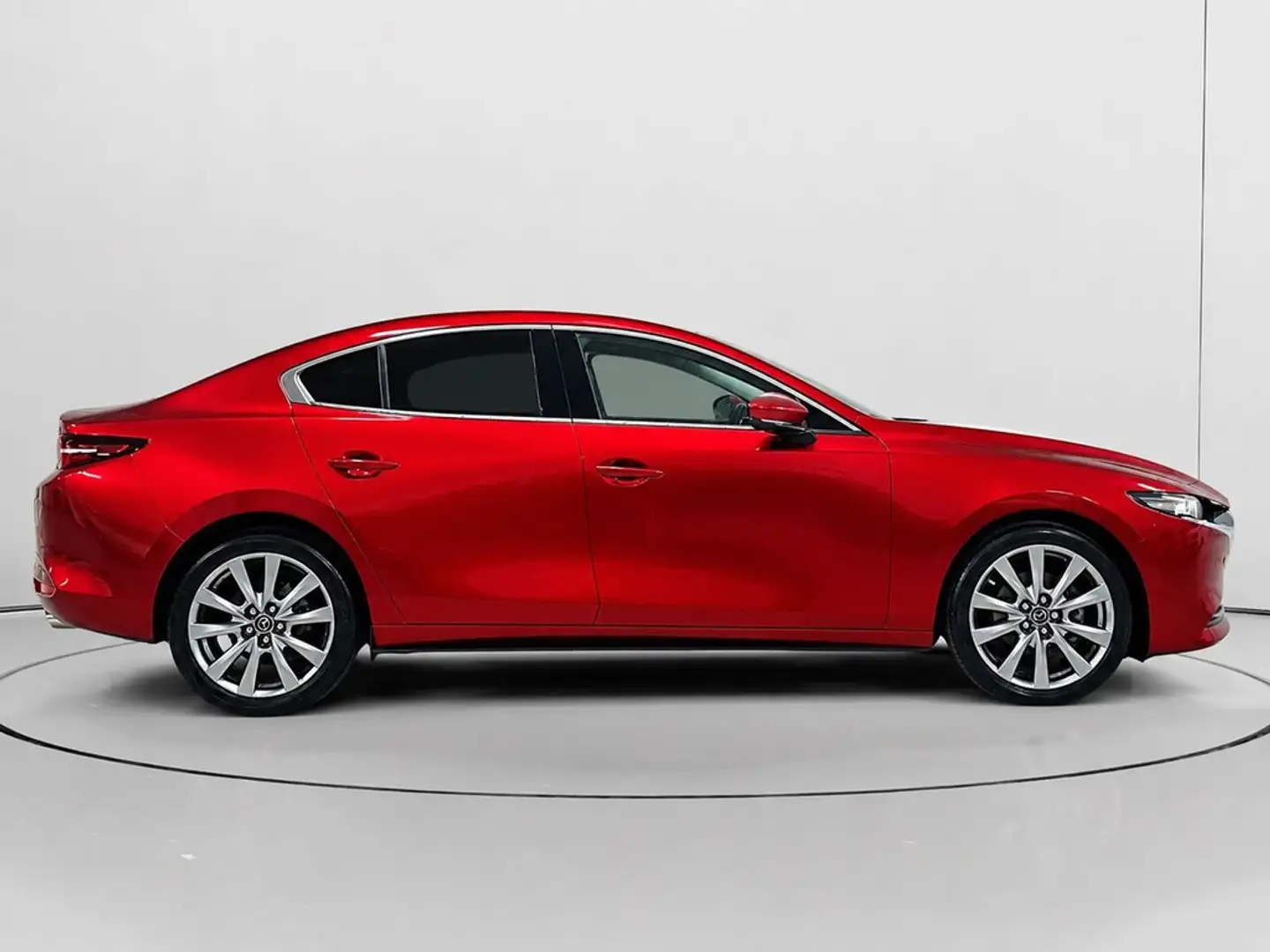 Mazda 3 Sedán 2.0 Skyactiv-X Zenith-X 132kW Rojo - 2
