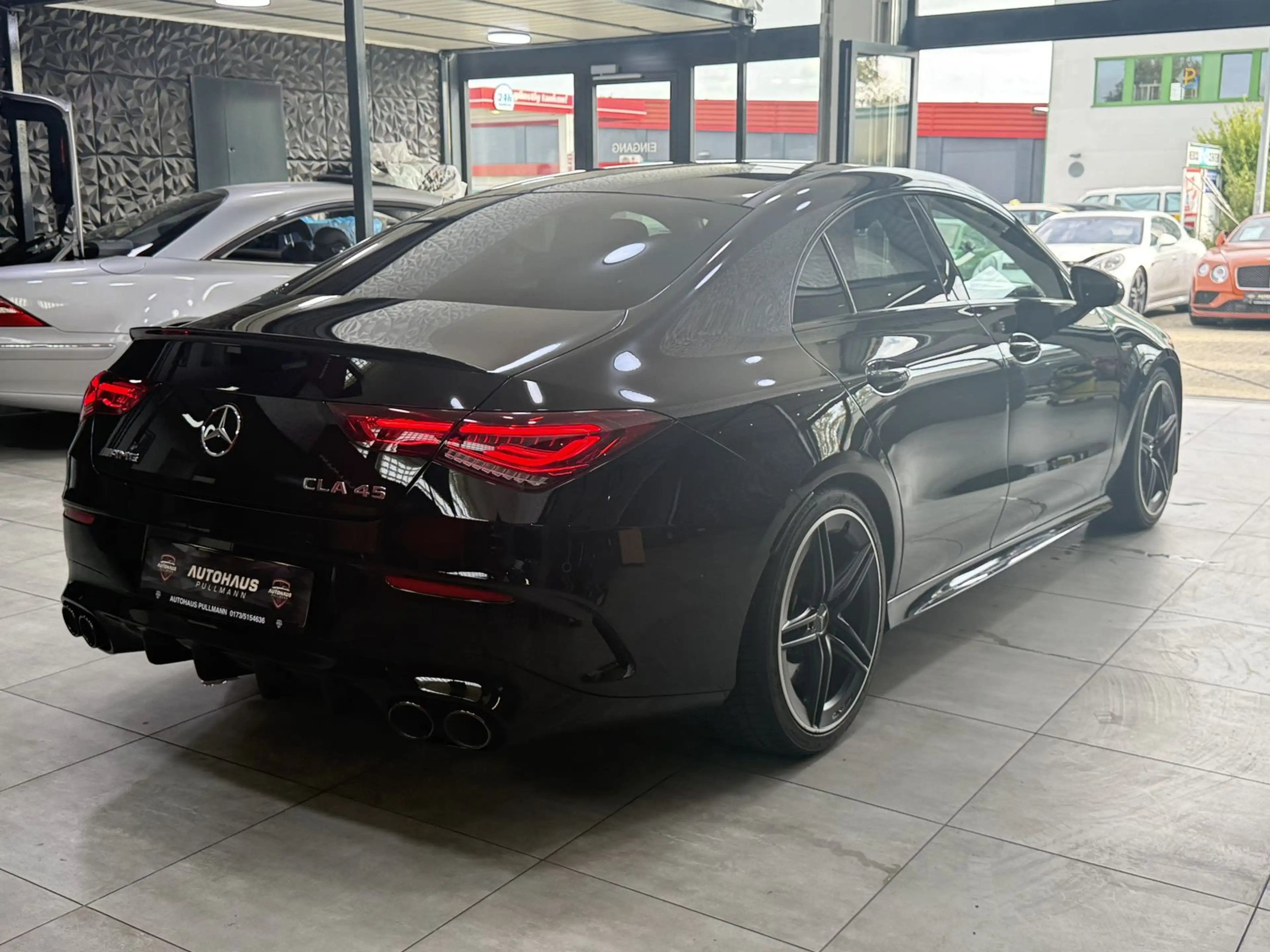 Mercedes-Benz CLA 45 AMG 4Matic PERFORMANCE*PANO*LED*RÜCKFAHRK — photo 4