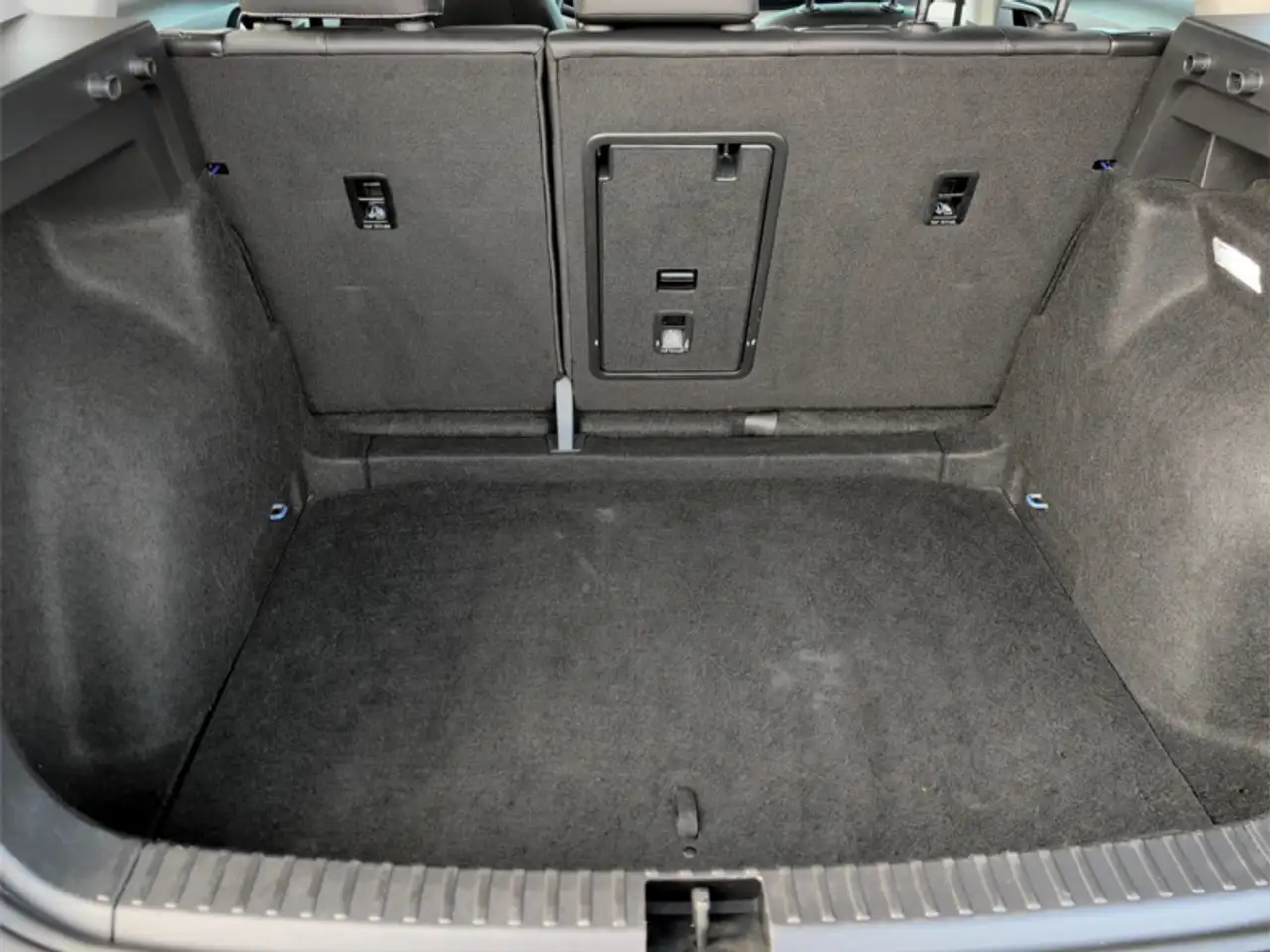 Volkswagen Taos снимка Volkswagen Taos