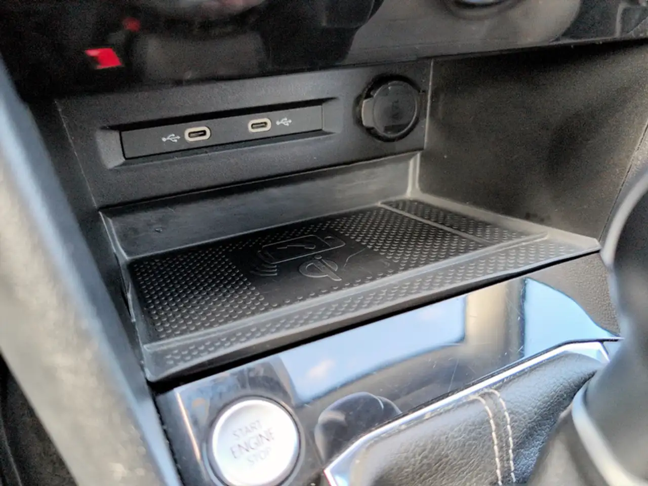 Volkswagen Taos снимка Volkswagen Taos