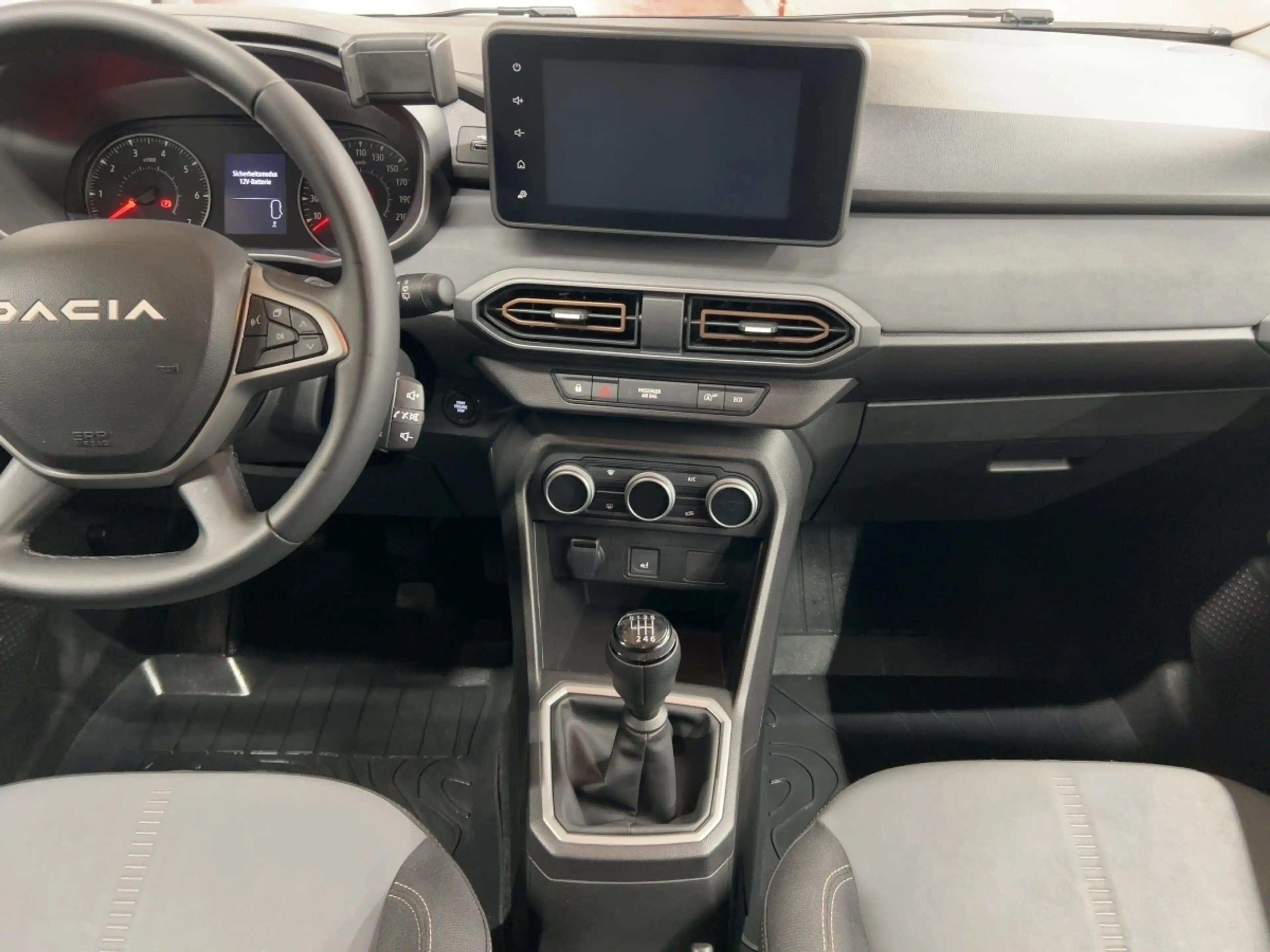 Dacia Jogger EXTREME LPG TCe 110 7 SITZER — photo 12