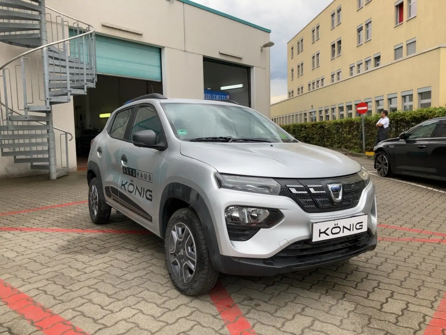 Dacia Spring Business Klima Navi Automatik Grijs - 2