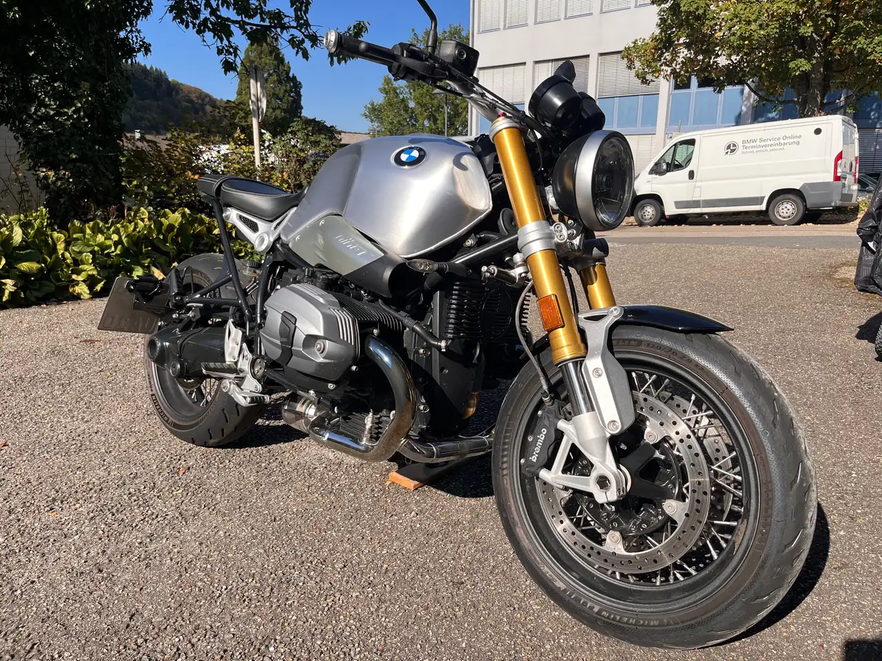 BMW R nineT
