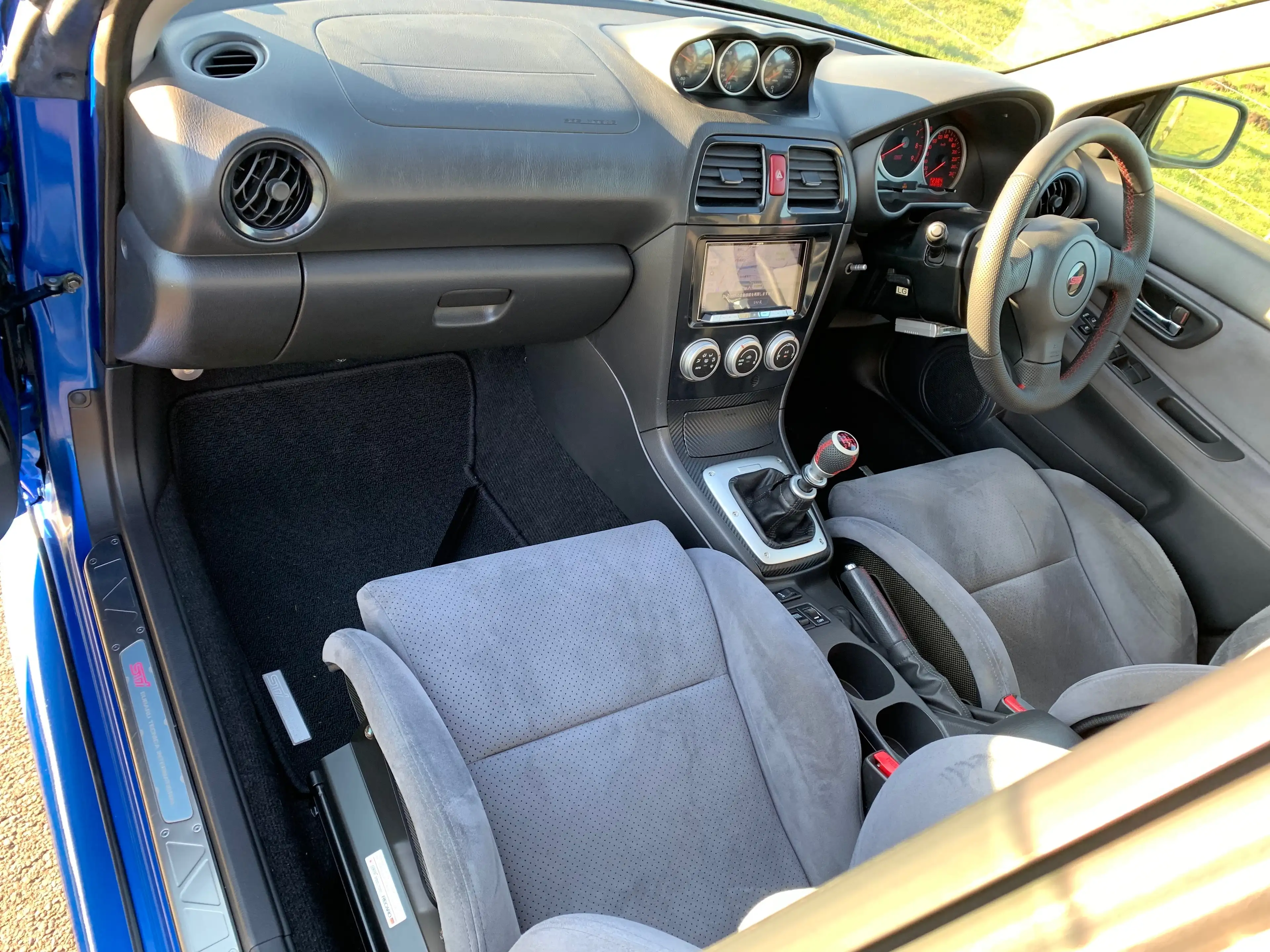 Subaru Impreza 2.0 STI JDM *S203* Limited ---/555* German Regist. — photo 11