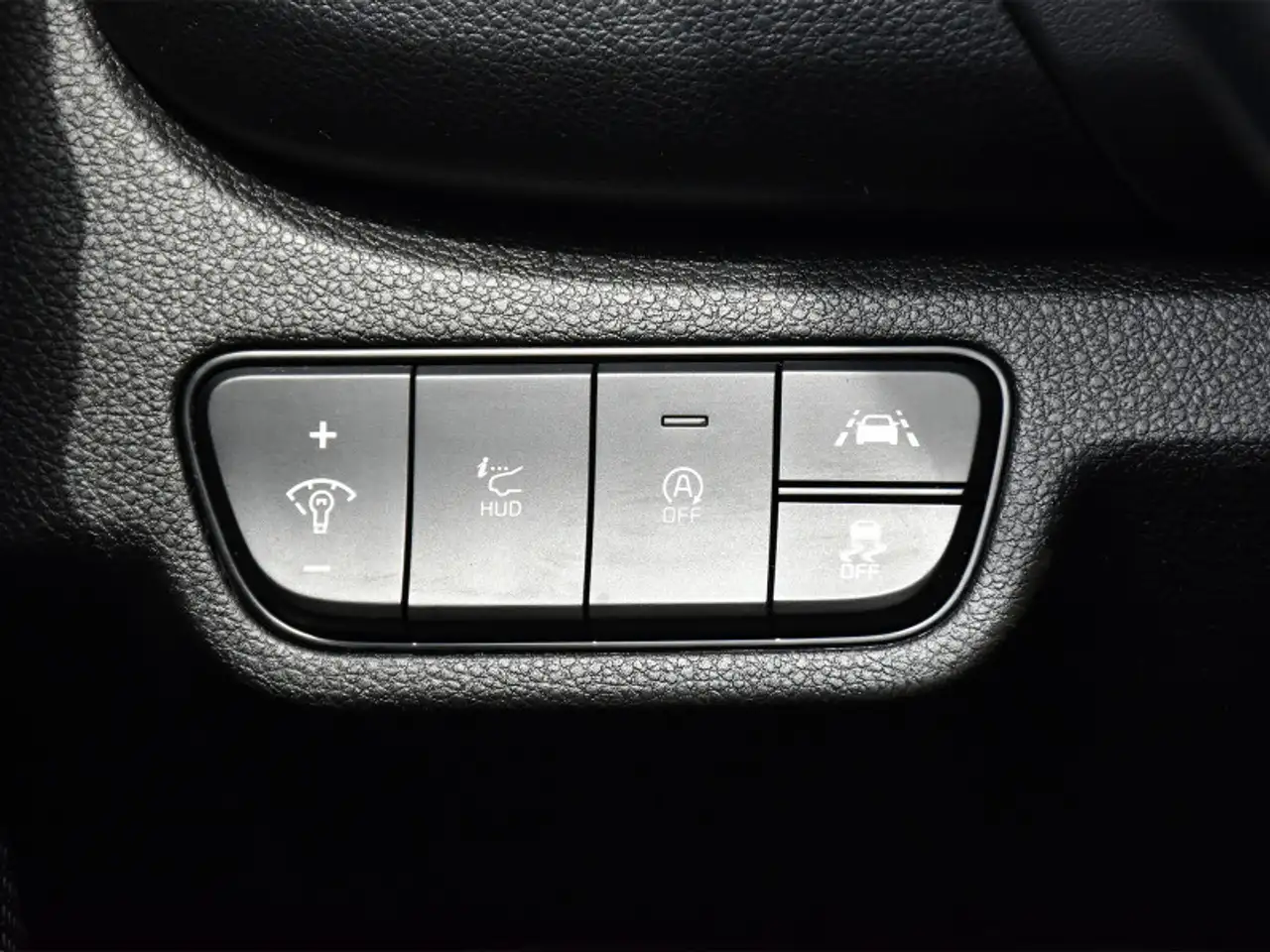 Kia Seltos снимка Kia Seltos