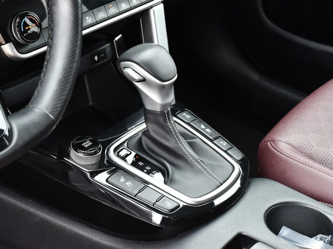 Kia Seltos снимка Kia Seltos