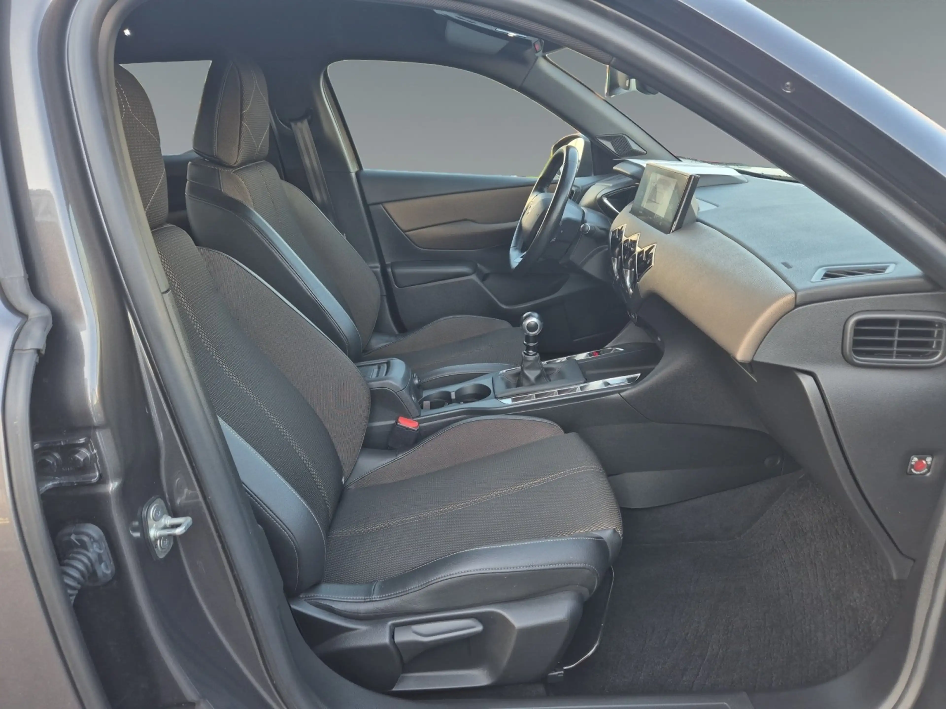 DS Automobiles DS 3 Crossback 1.2 PureTech NAVI*KLIMA*RFK*PDC* — photo 16