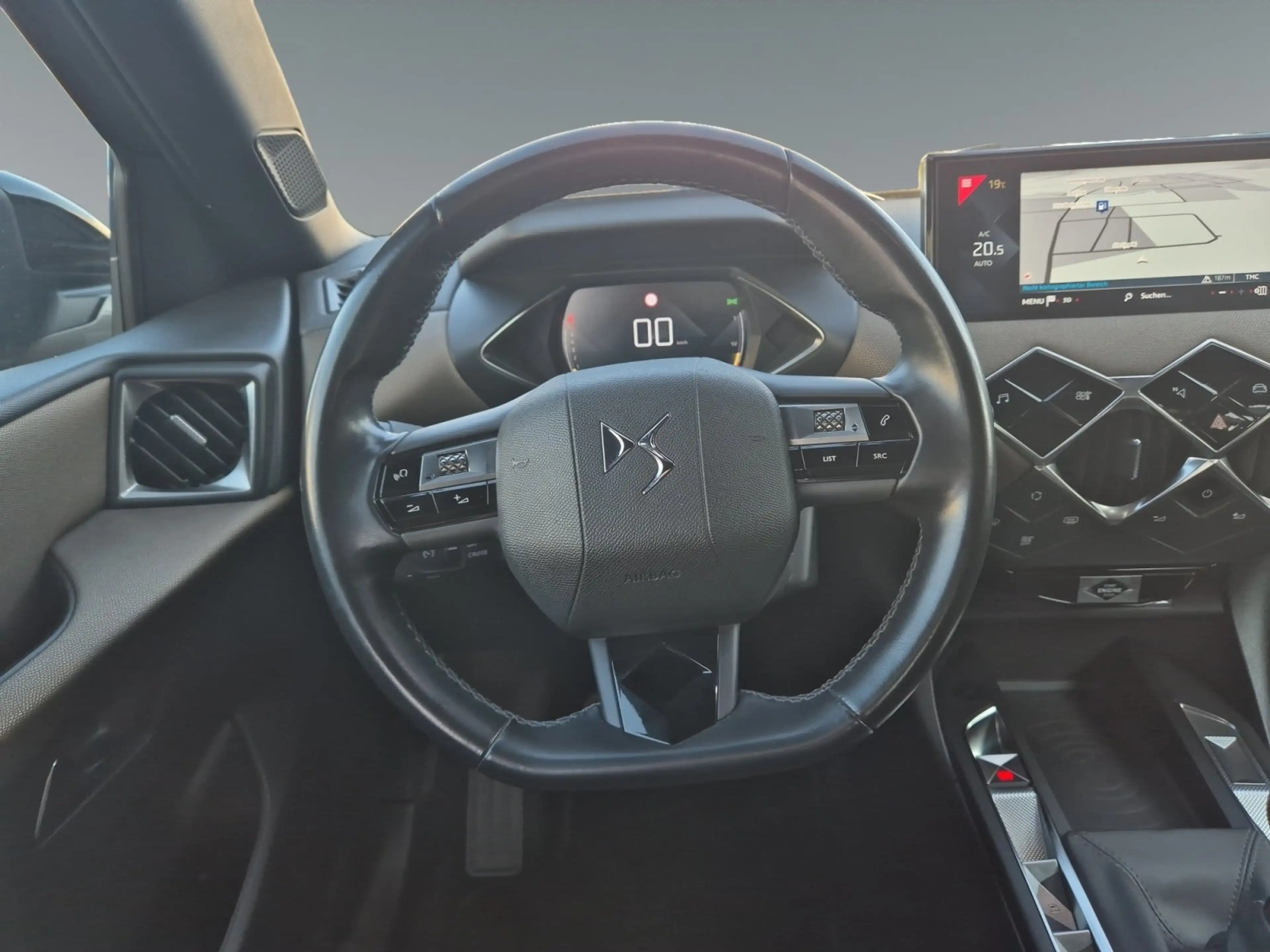 DS Automobiles DS 3 Crossback 1.2 PureTech NAVI*KLIMA*RFK*PDC* — photo 13