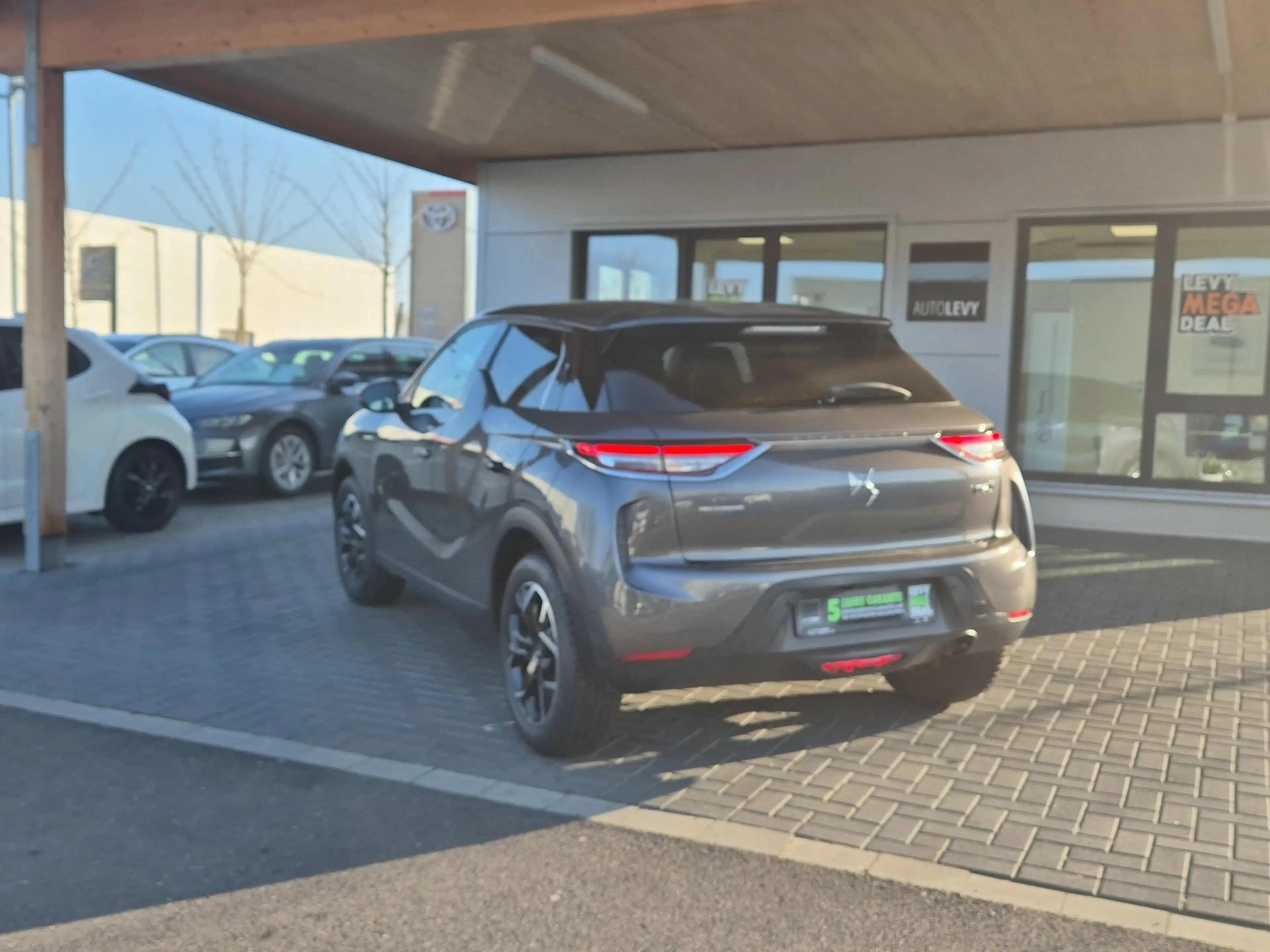 DS Automobiles DS 3 Crossback 1.2 PureTech NAVI*KLIMA*RFK*PDC* — photo 4
