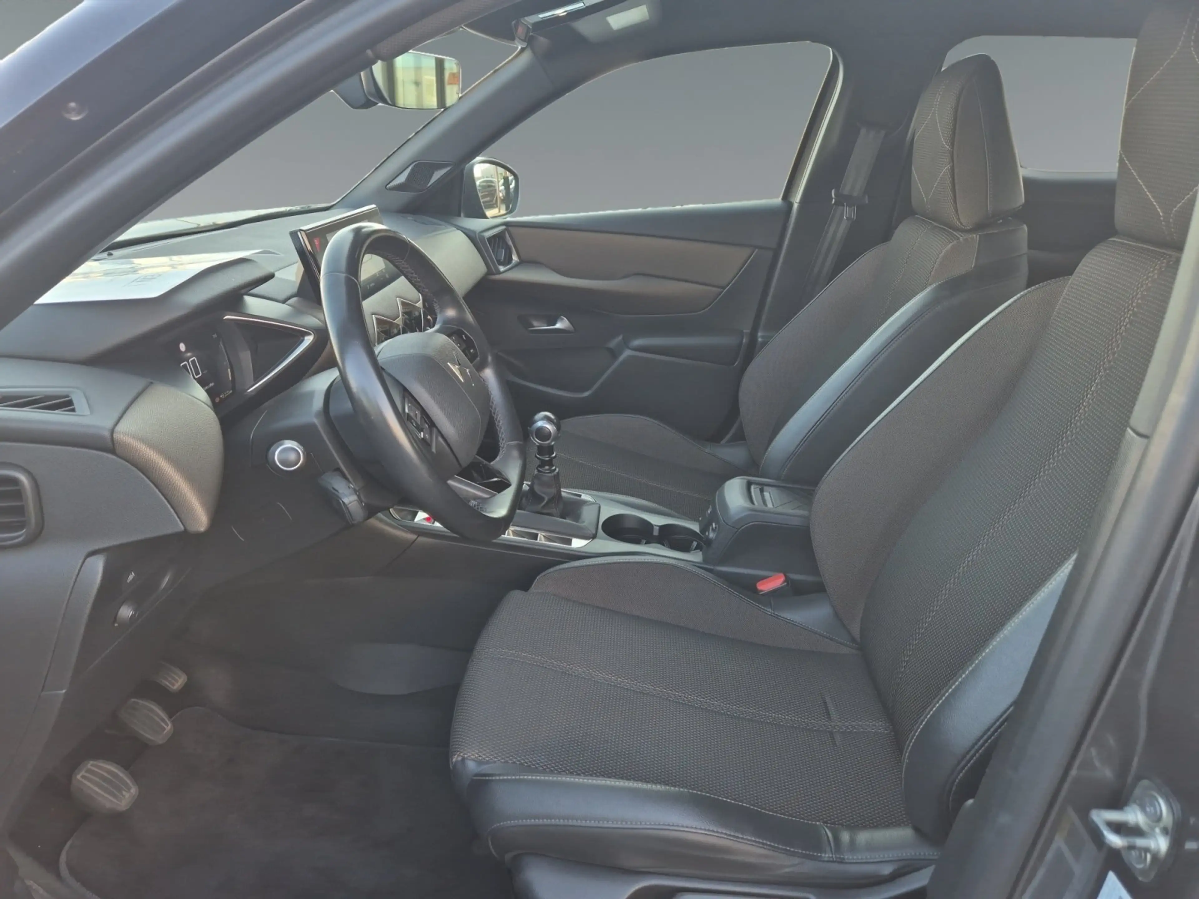 DS Automobiles DS 3 Crossback 1.2 PureTech NAVI*KLIMA*RFK*PDC* — photo 10