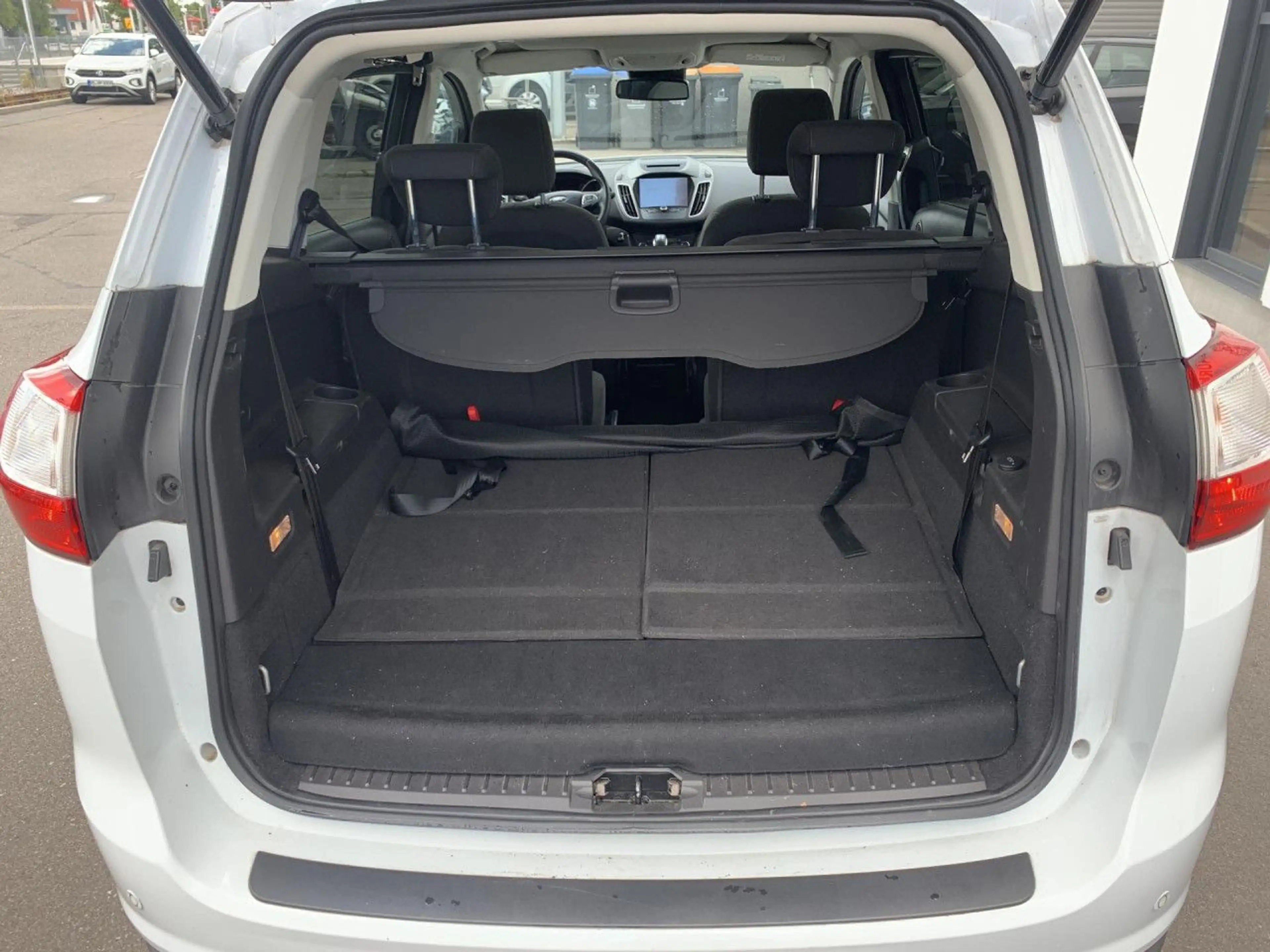 Ford Grand C-Max 1,5 Automatik Navi 7-Sitzer Panorama — photo 14