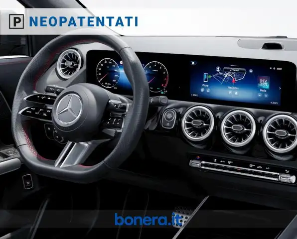 Mercedes-Benz Gla view 6