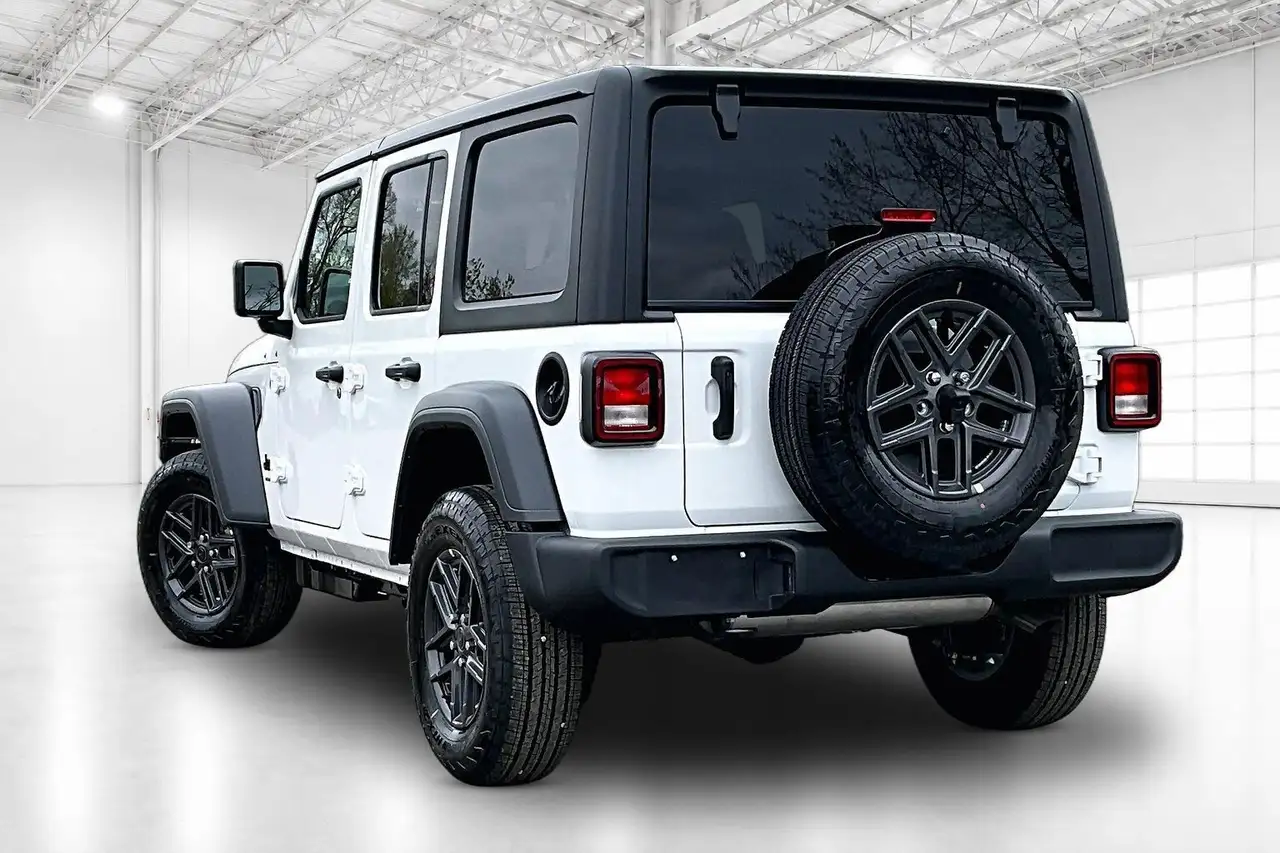 Jeep Wrangler снимка Jeep Wrangler