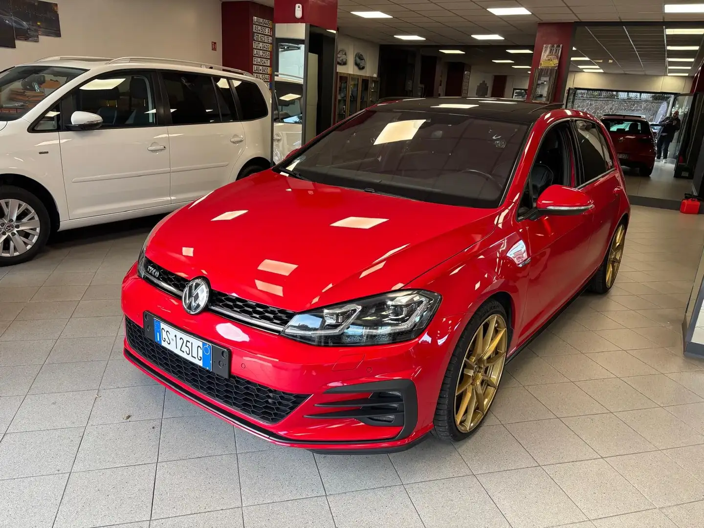 Volkswagen Golf GTD Golf GTD 184 cv DSG panorama Roşu - 2
