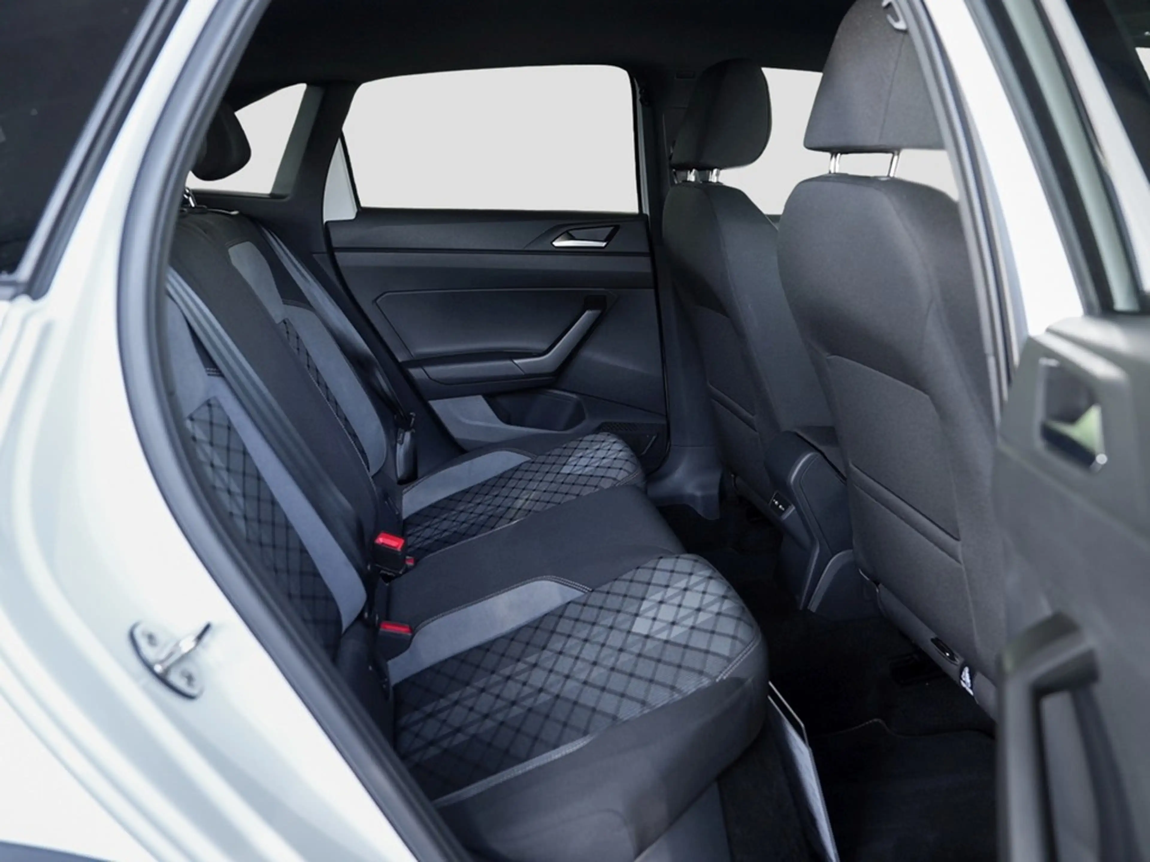 Volkswagen Taigo 1,5 TSI R-Line DSG,Matrix-LED,ALU 18",Kamera Cl... — photo 10