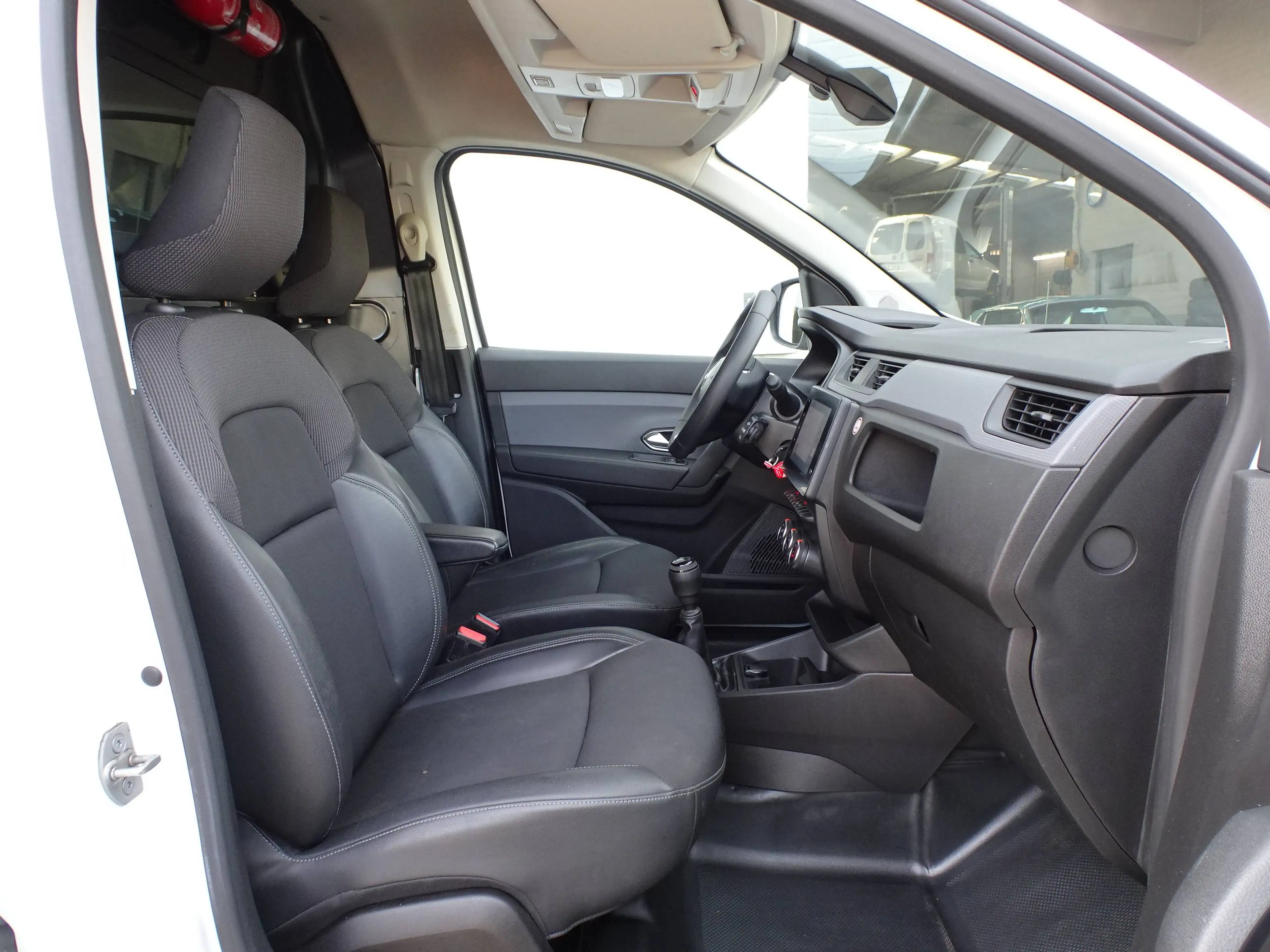 Renault Kangoo 1.5BluedCi Confort CARPLAY,NAVI,CAMERA,CRUISE,PDC,SCHUIFDEUR,AIRCO,DAB,BLUETH  12.149+BTW — photo 11