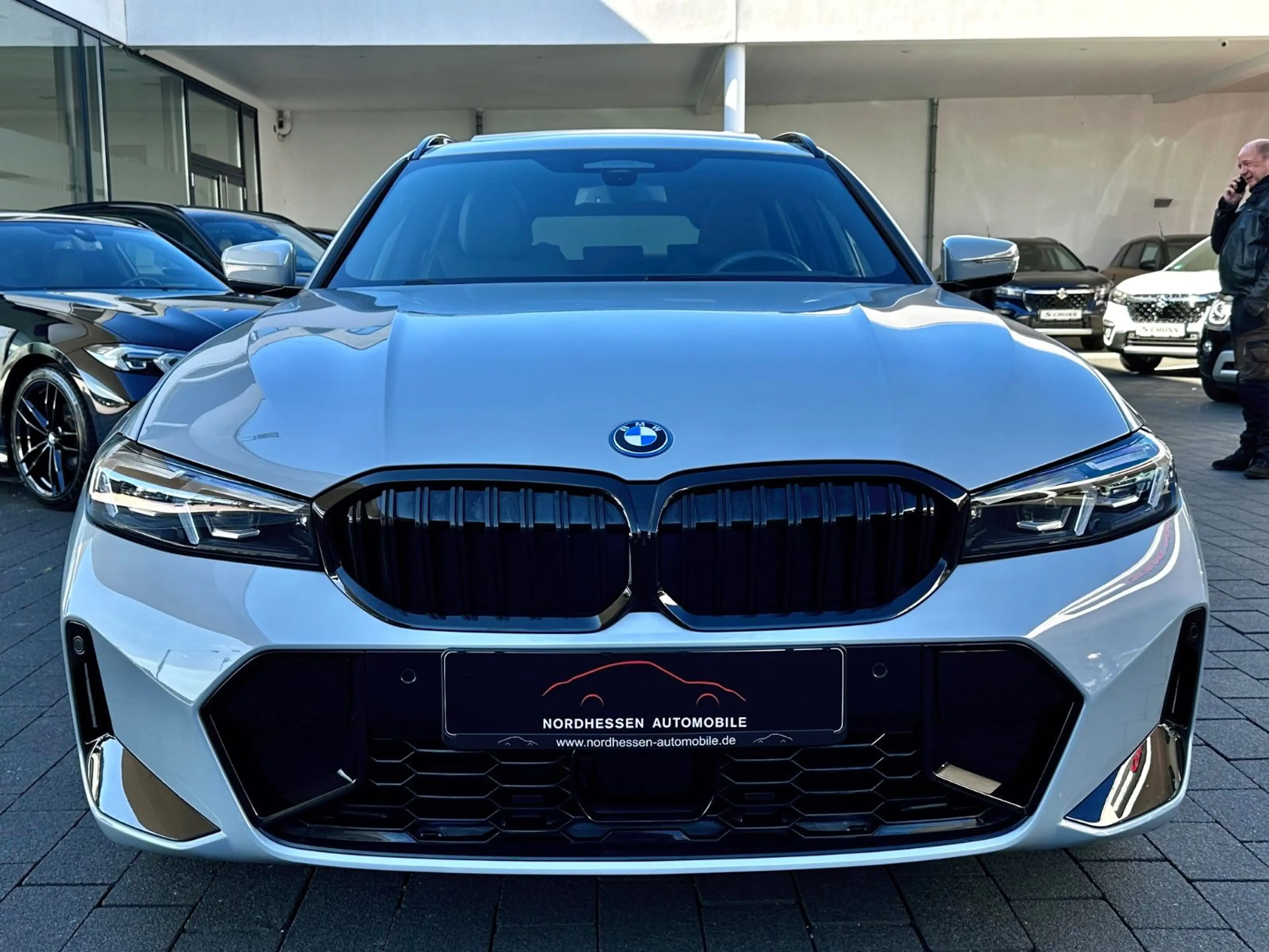 BMW 330 e xDrive Touring M Sport Pro | Panorama | 19" — photo 5