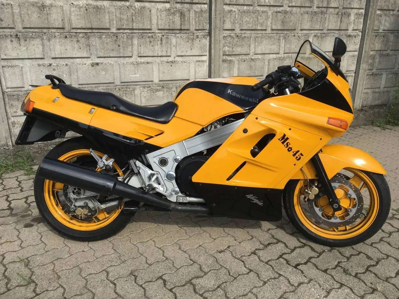Kawasaki ZR 1000 ZX- 10 1000 B TOM CAT