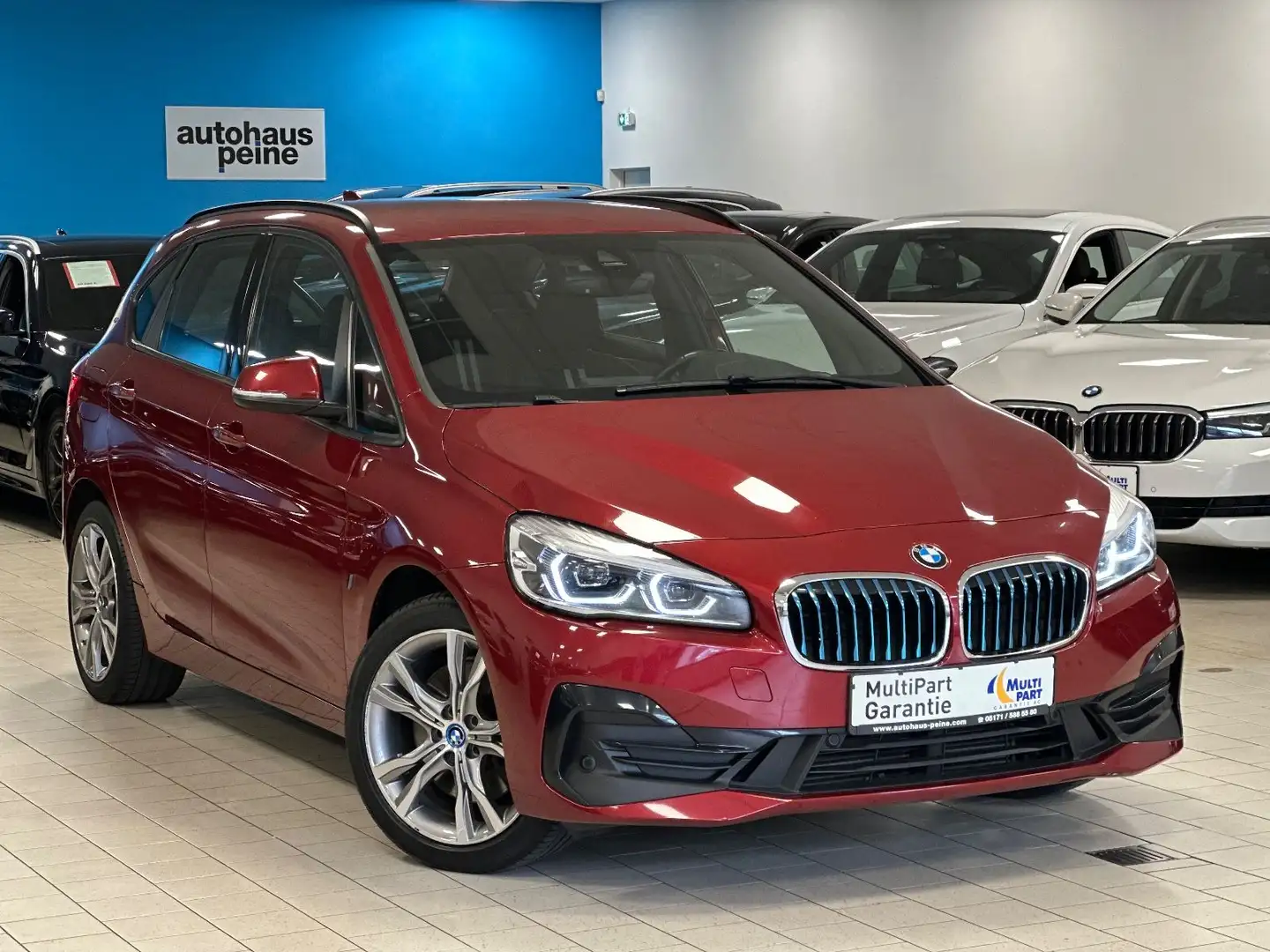BMW 225 225xeAT/Aut/Navi/LED/Kamera/ParkAs/HarmKa/SportL Rot - 1