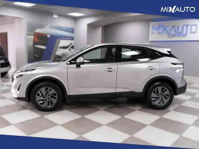Nissan Qashqai view 3