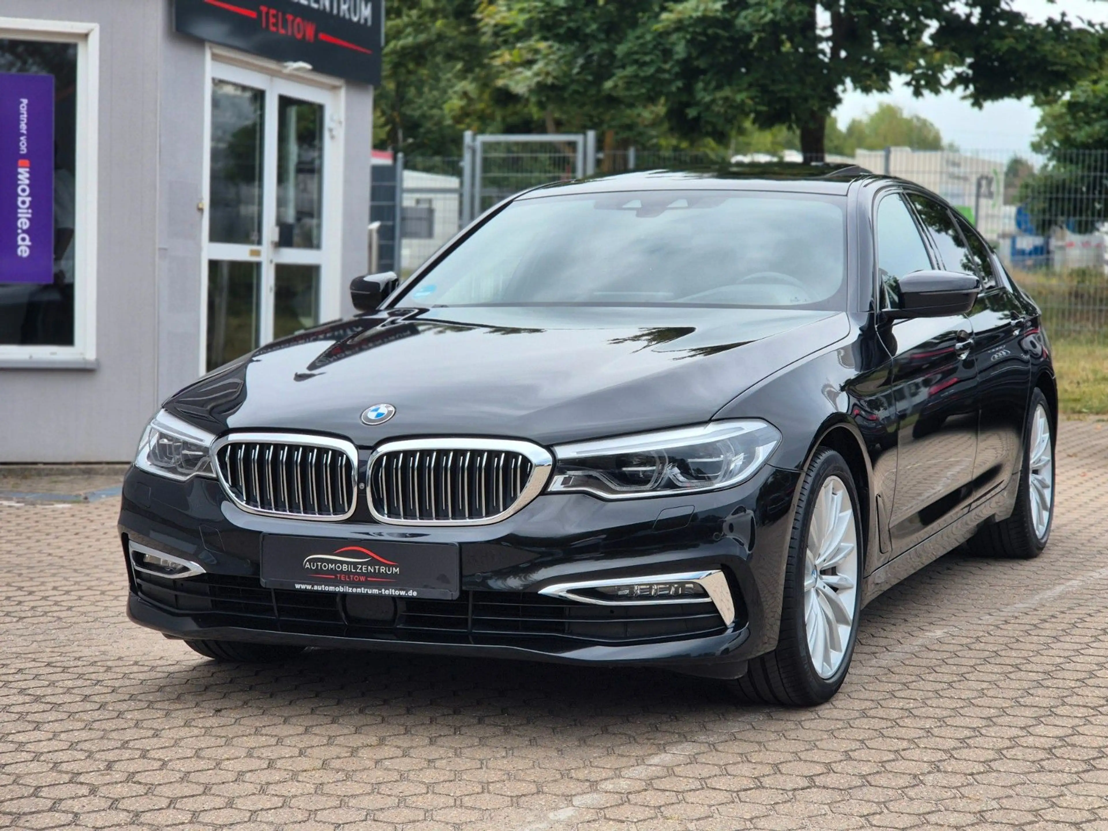 BMW 540 i xDrive Limousine Luxury Line LED/ HUD/ ACC — photo 2