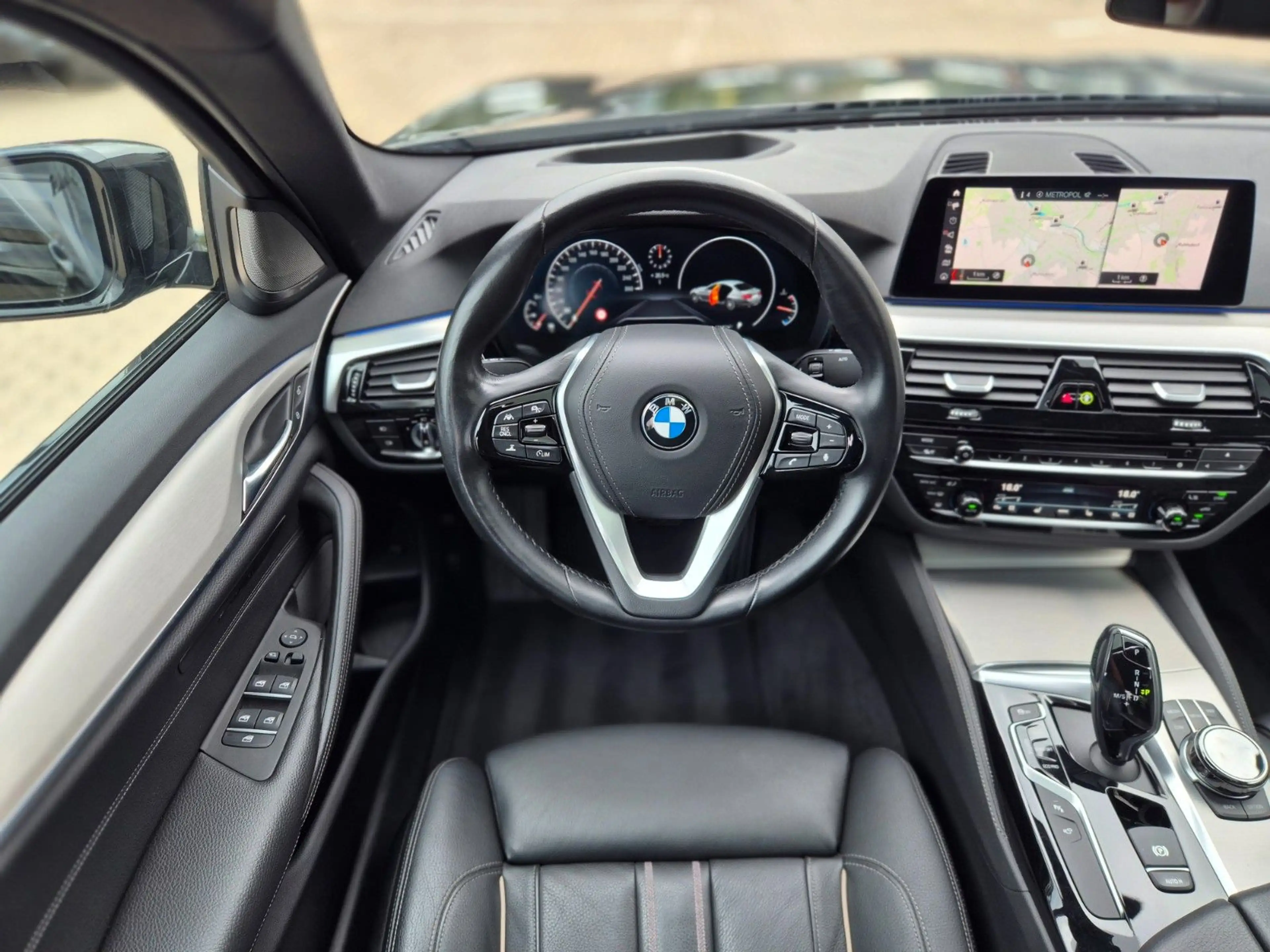 BMW 540 i xDrive Limousine Luxury Line LED/ HUD/ ACC — photo 15