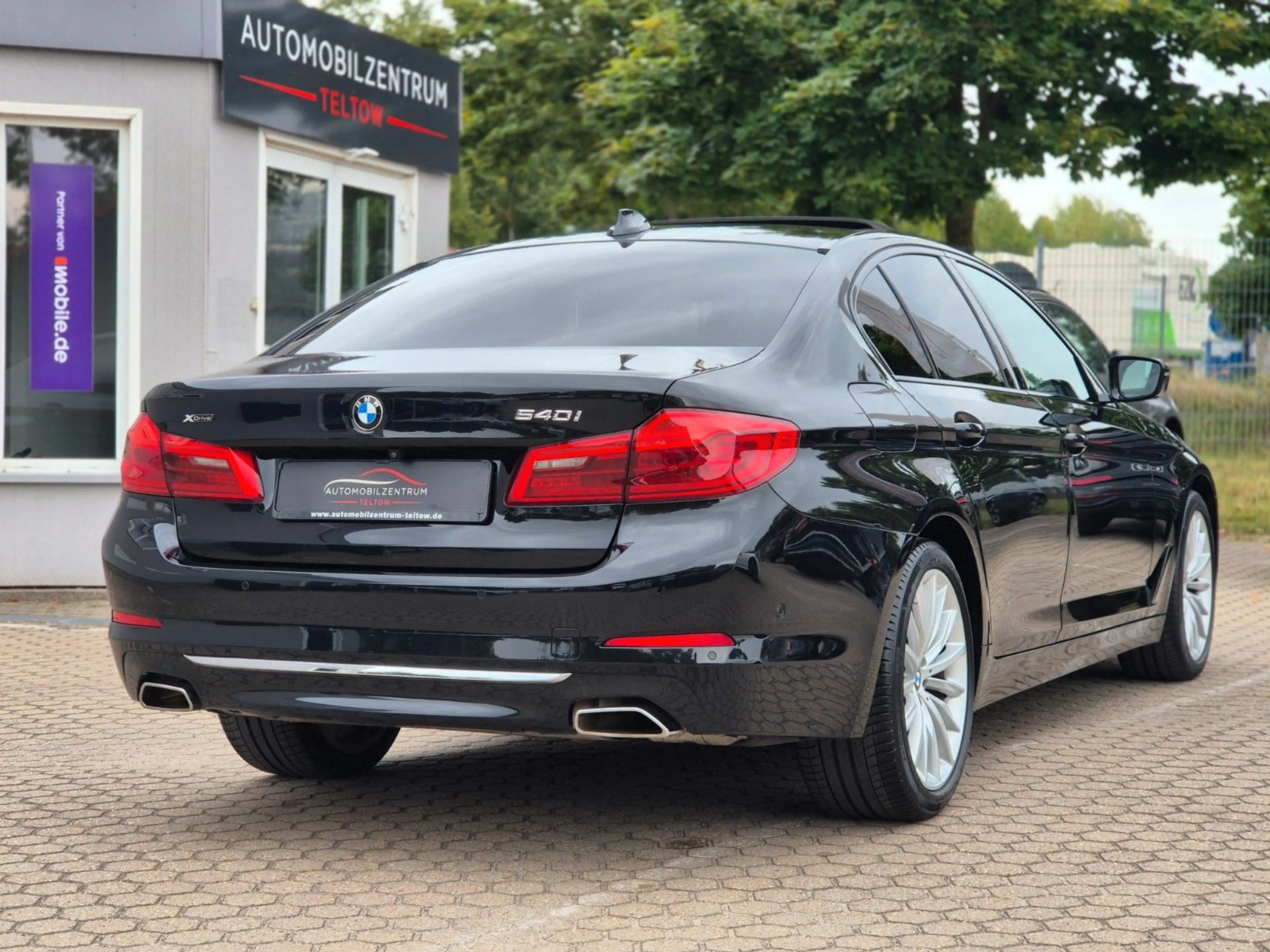BMW 540 i xDrive Limousine Luxury Line LED/ HUD/ ACC — photo 9