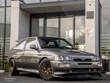 V 2.0 RS Cosworth 4x4 / 1 of 2500 / 330PK / Perfor