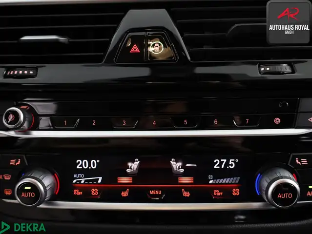 BMW 5 Series view 21