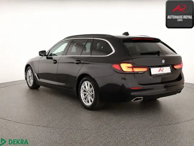 BMW 5 Series view 3