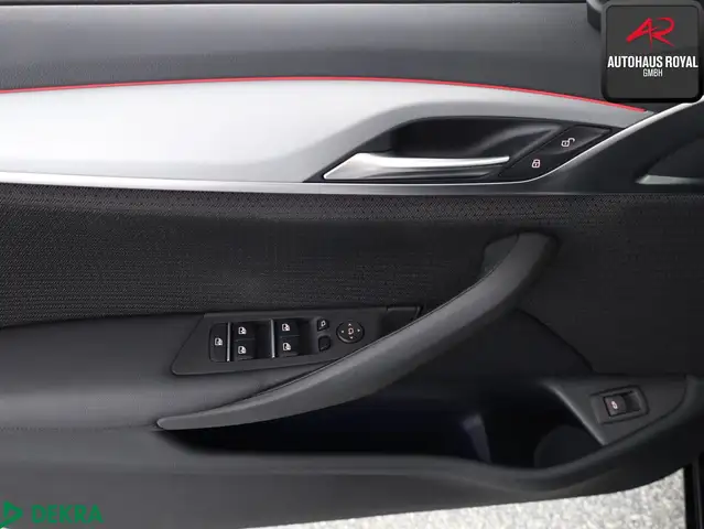 BMW 5 Series view 22