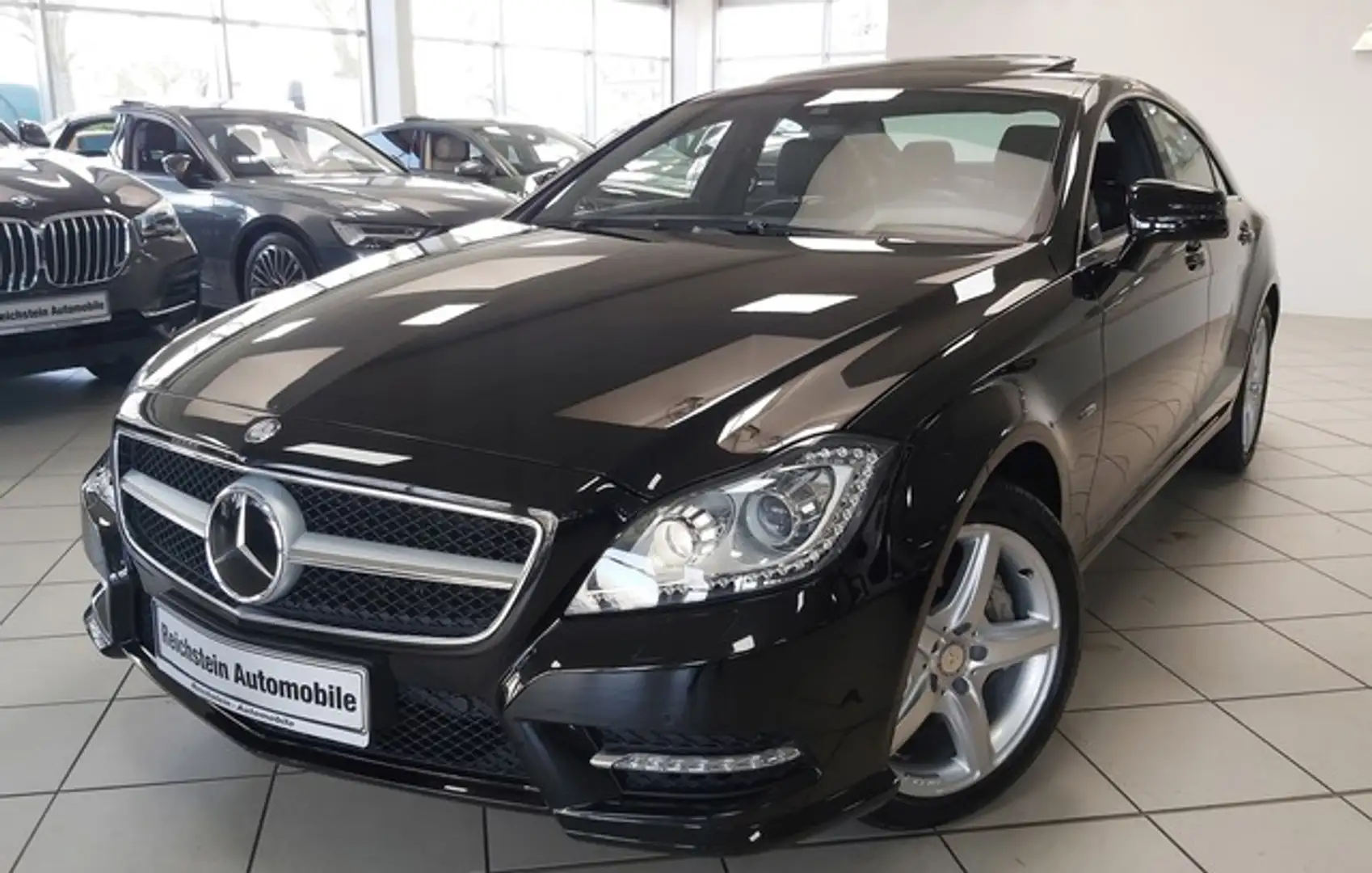 Mercedes-Benz CLS 500 Coupe AMG MEMORY TOTW LEDER AIRM DISTR Black - 1