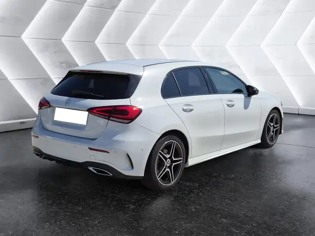 Mercedes-Benz A view 4