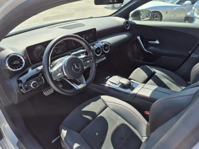 Mercedes-Benz A view 6