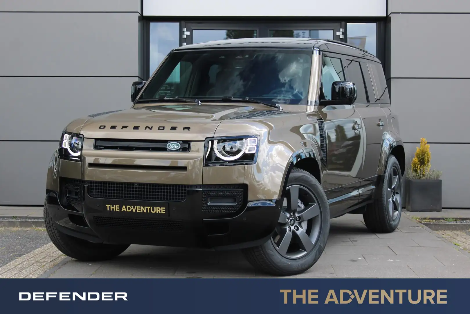 Land Rover Defender 110 P300e 110 X-Dynamic SE | Trekhaak | Cold Clima Bruin - 1