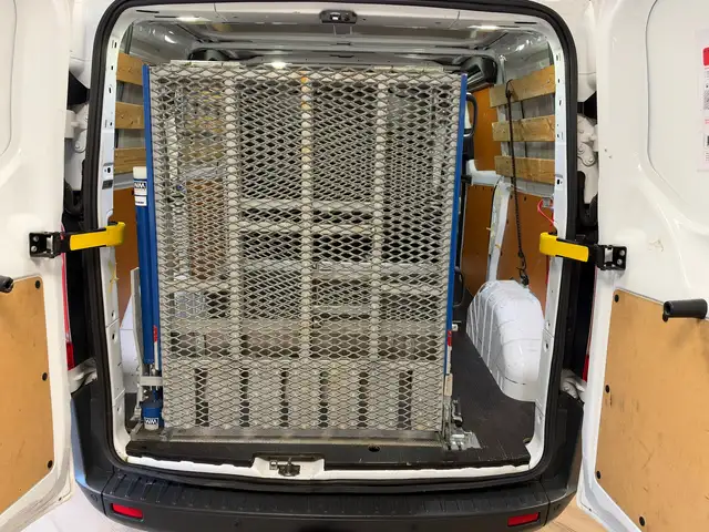 Ford Transit Custom view 14