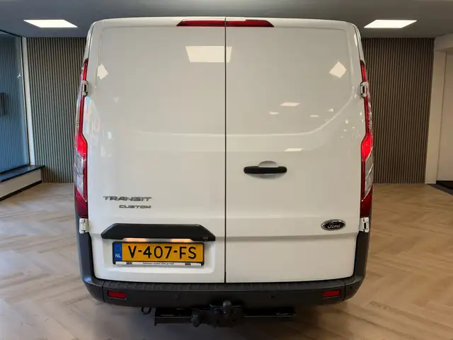 Ford Transit Custom view 10